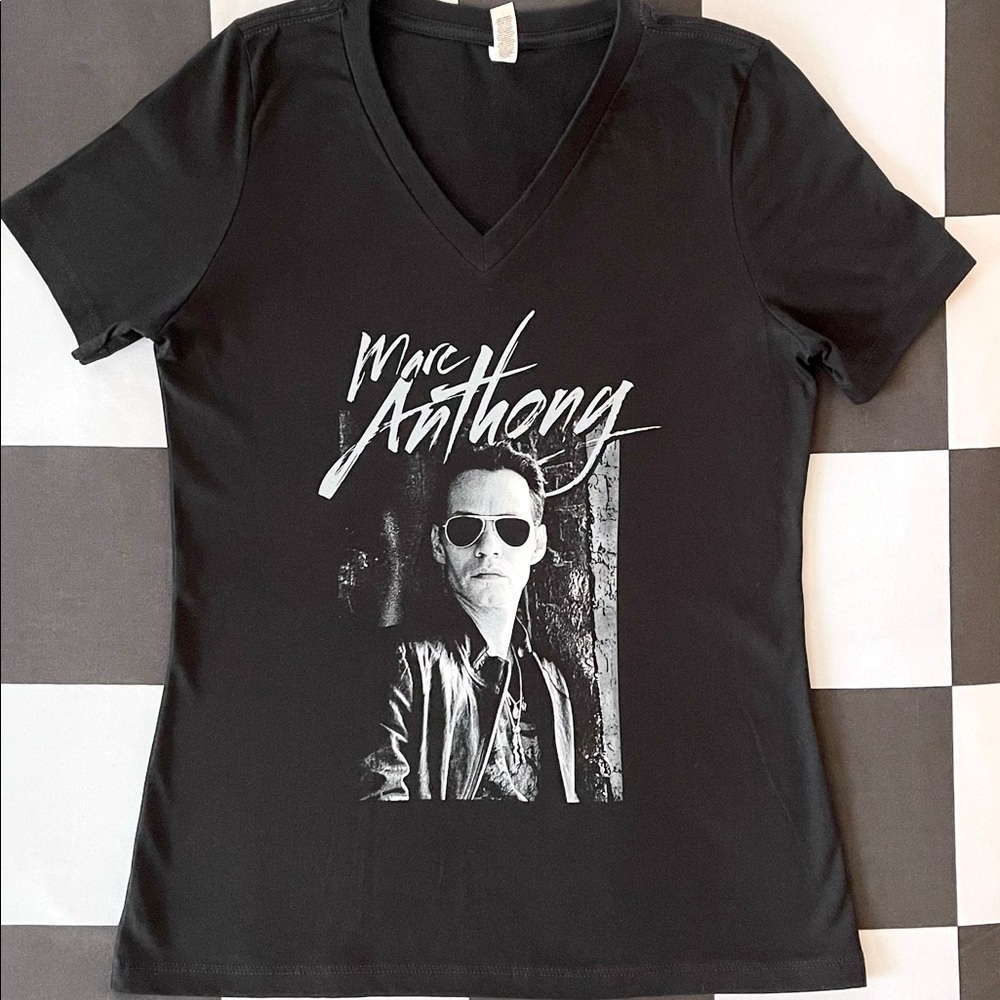 NWT Marc Anthony Juniors top small